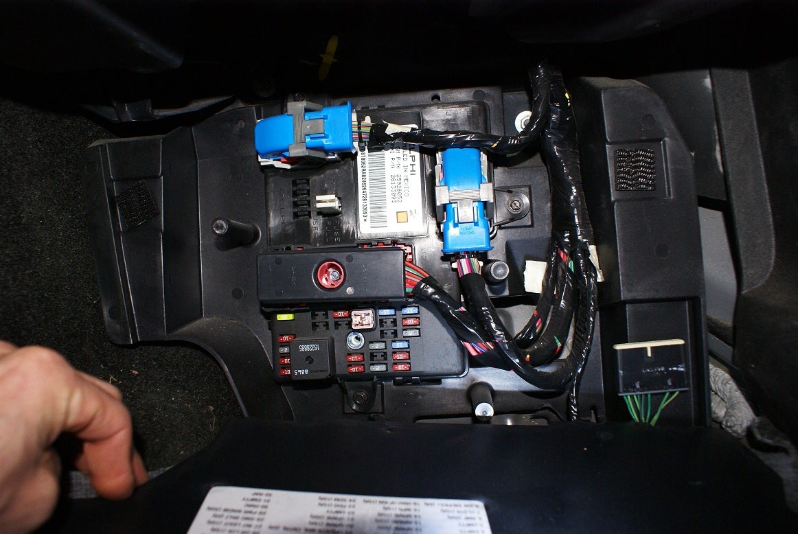 Questions about BCM connection (cutout valve) - Saturn Sky ... f150 traction control wiring diagram 